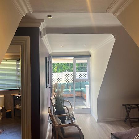 Yebo Boutique Guesthouse Somerset West Exterior photo