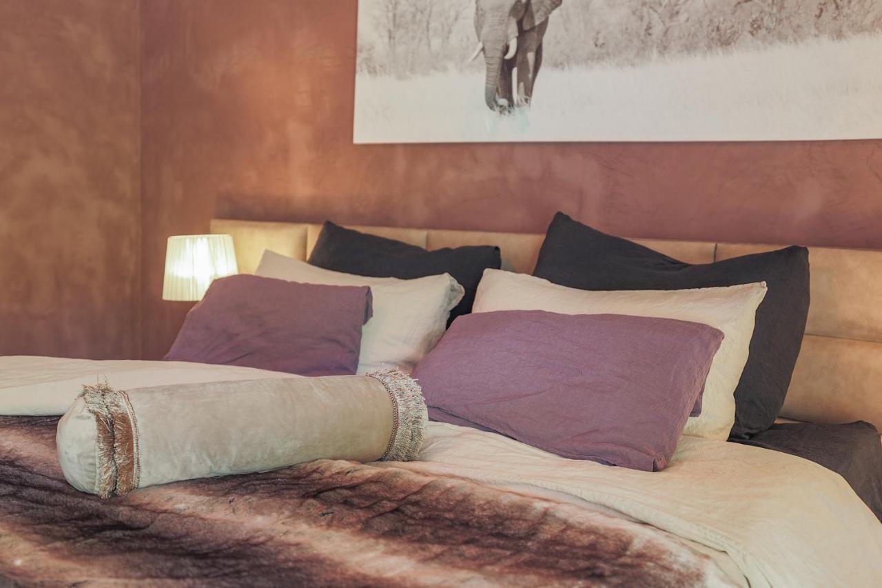 Yebo Boutique Guesthouse Somerset West Exterior photo