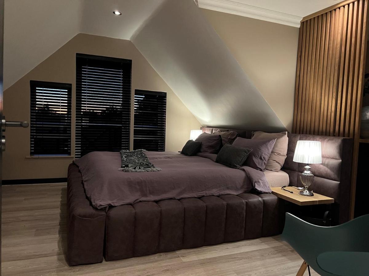 Yebo Boutique Guesthouse Somerset West Exterior photo