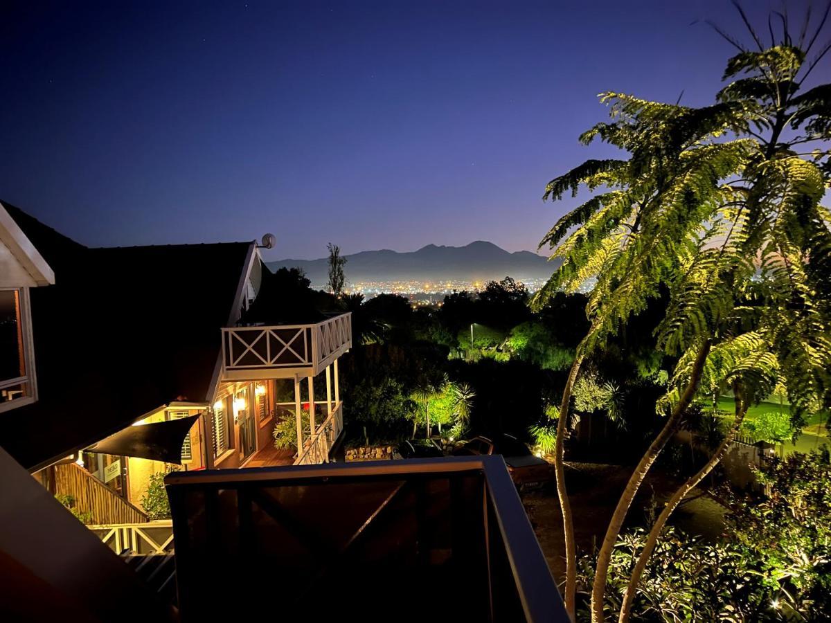 Yebo Boutique Guesthouse Somerset West Exterior photo